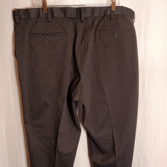 Dockers Relax Fit Comfort Heather Gray Stretch Waist Slacks Pants - Picture 4 of 9
